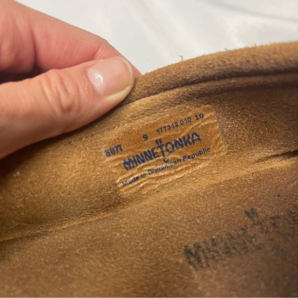 Minnetonka Women’s Thunderbird Moc | size 9 - Picture 6 of 9